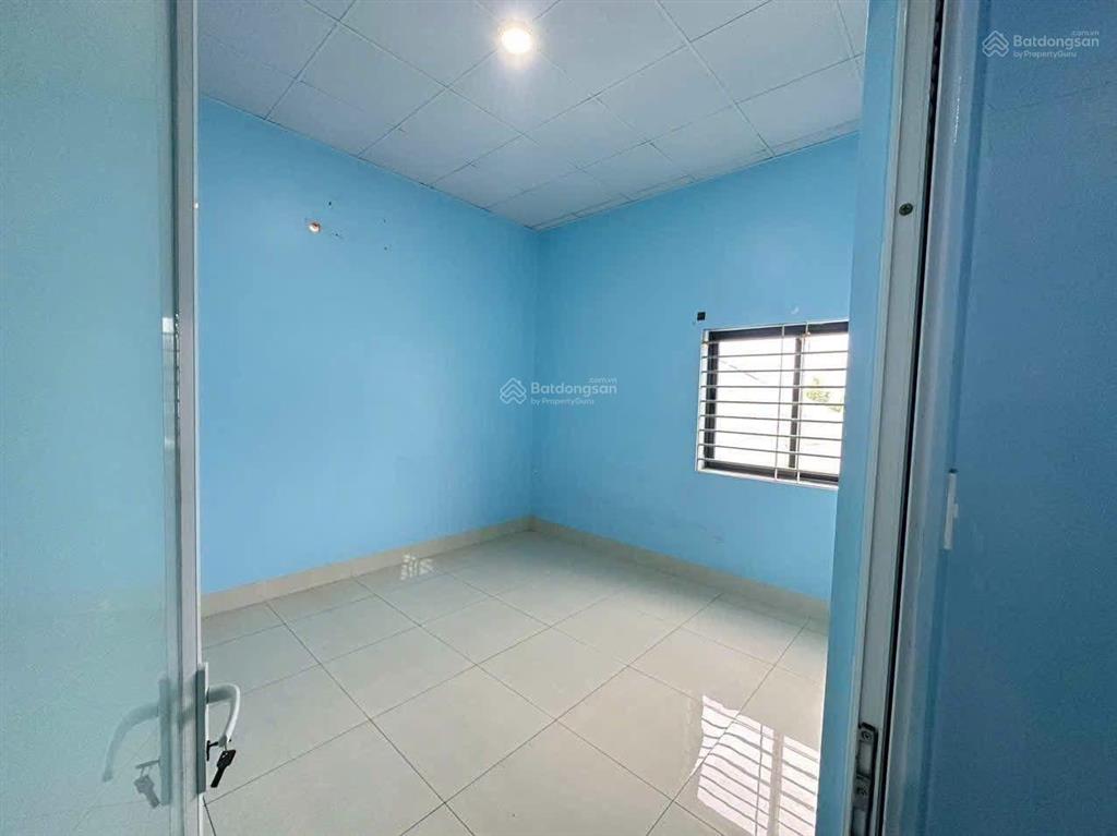 Gc cho thuê nhà 1 trệt 1 lầu gần trường tiểu học phú tân  p phú tân  tdm dt 5x30m gồm sân xe 9c