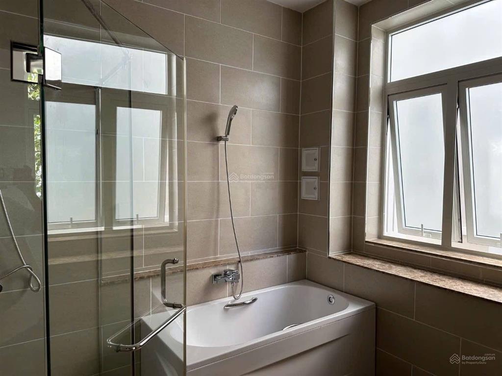 Cho thuê biệt thự phố đi bộ bạch đằng phú cường tdm bình dương  diện tích 12x18 nhà đã hoàn công