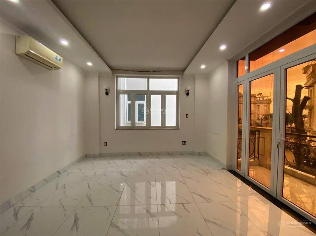 Cho thuê biệt thự phố đi bộ bạch đằng phú cường tdm bình dương  diện tích 12x18 nhà đã hoàn công