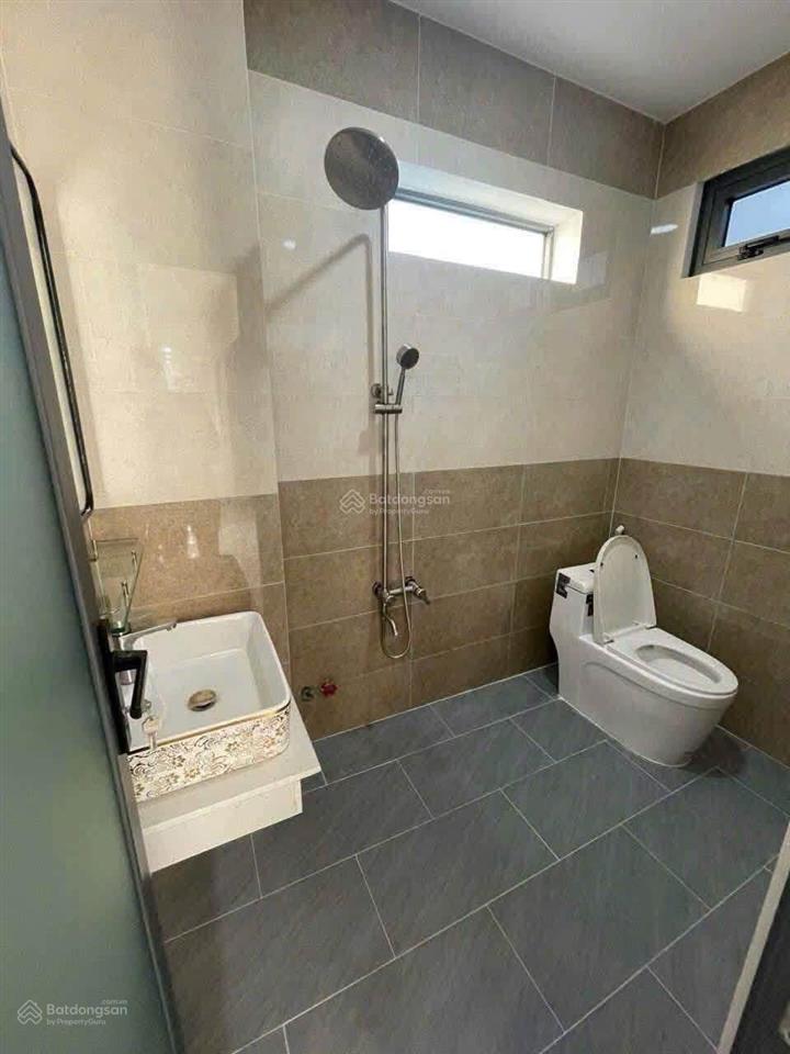 Cho thuê nhà nhánh dx 006 phú mỹ, thủ dầu một. gần tp mới bd giá 9 triệu, cọc 2 th. trệt lầu 3pn