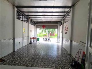 Cho thuê nhà tại dx43  phú mỹ diện tích 5*30m có gác lửng, có 3 phòng ngủ, có bếp, sân oto