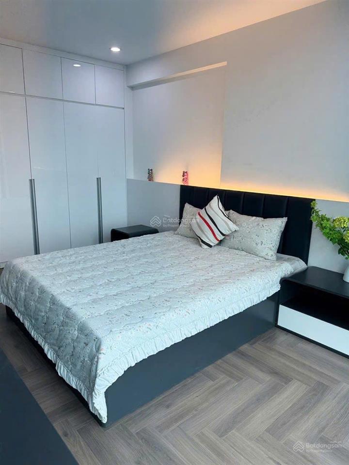 Chính chủ cho thuê chcc n01t5 ngoại giao đoàn, 2pn, full nội thất, view hồ,vào ở được luôn