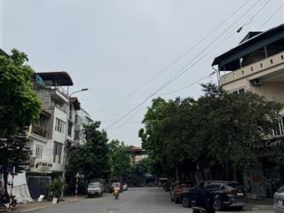 Nhà mặt phố lô góc kinh doanh & ở dòng tiền tốt | trâu quỳ gia lâm 39 tỷ