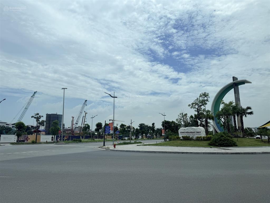 Chủ hạ 3 tỷ bán nhanh | nhà ô tô tránh công viên ngọc thụy, long biên 33 tỷ