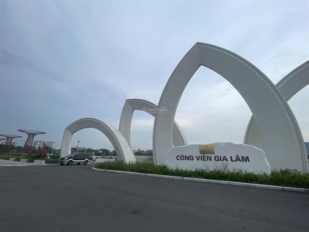 Bán nhà mặt phố trâu quỳ đối diện công viên gia lâm, mt 12m, 35 tỷ