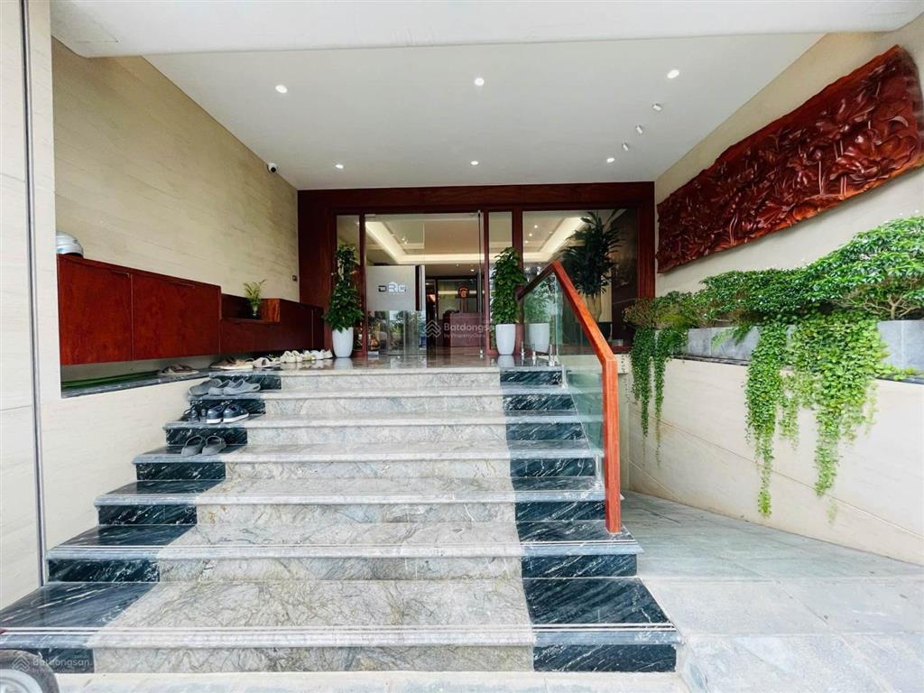 Mặt phố view hồ long biên vị trí đắc địa, cơ hội hiếm trong phân khúc 45 tỷ!