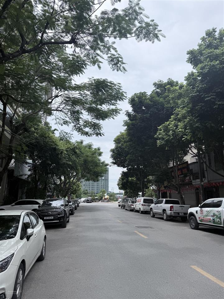 35 tỷ sở hữu mặt phố trạm long biên hàng hiếm không dễ tìm!