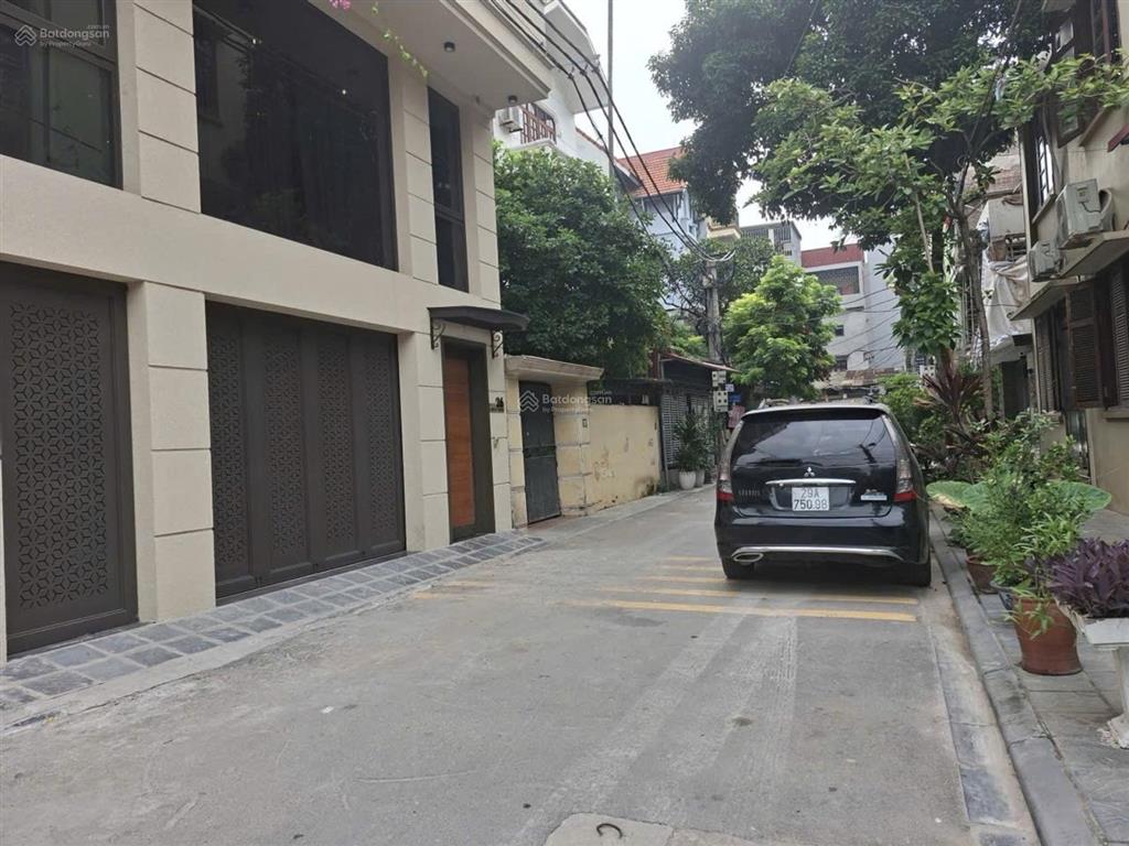 220m2 mặt phố hoàng như tiếp chỉ 300 triệu/m2, hiếm căn đẹp để ở & làm văn phòng