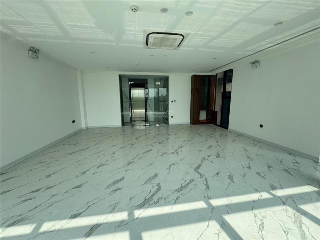 35 tỷ mua được gì ở long biên? căn mặt phố sài đồng này sẽ làm bạn bất ngờ!