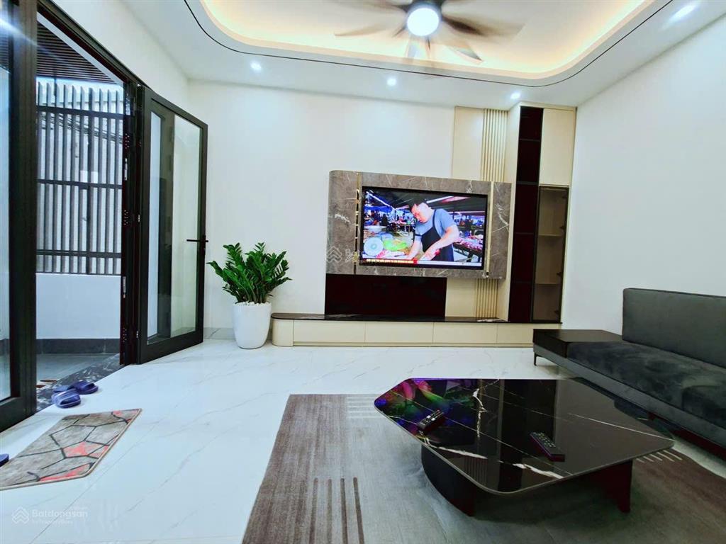 Chậm một nhịp, có thể mất cơ hội! 11,5 tỷ sở hữu nhà phố trạm đối diện aeon mall long biên