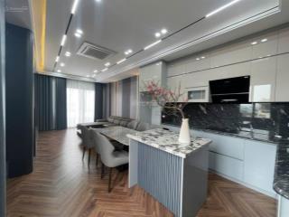 Nhà long biên không gian sống xứng tầm dành cho doanh nhân