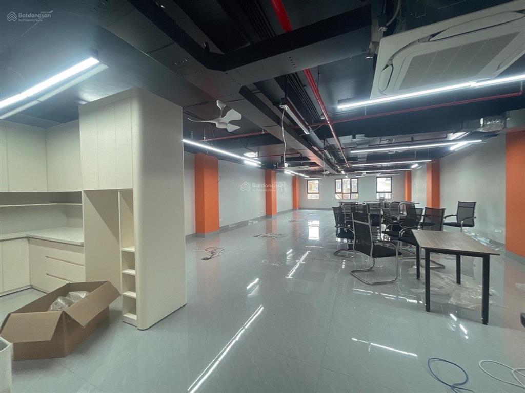Chủ hạ 5 tỷ bán nhanh căn nhà phố văn phòng aeon mall cổ linh long biên 40 tỷ
