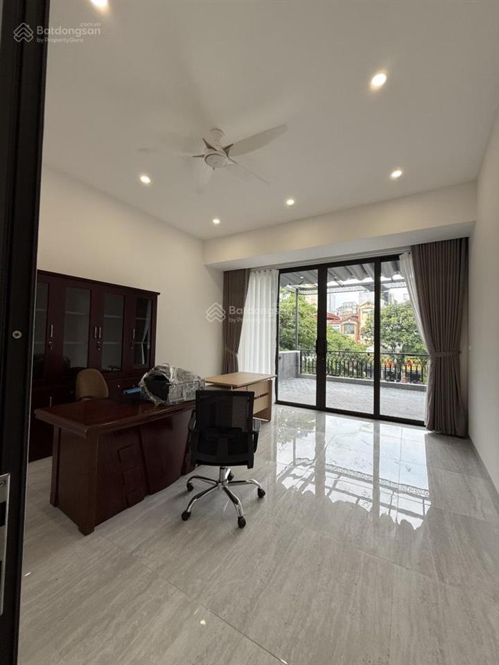 Mặt phố nguyễn văn cừ 80m chỉ 30 tỷ? có tin được không?