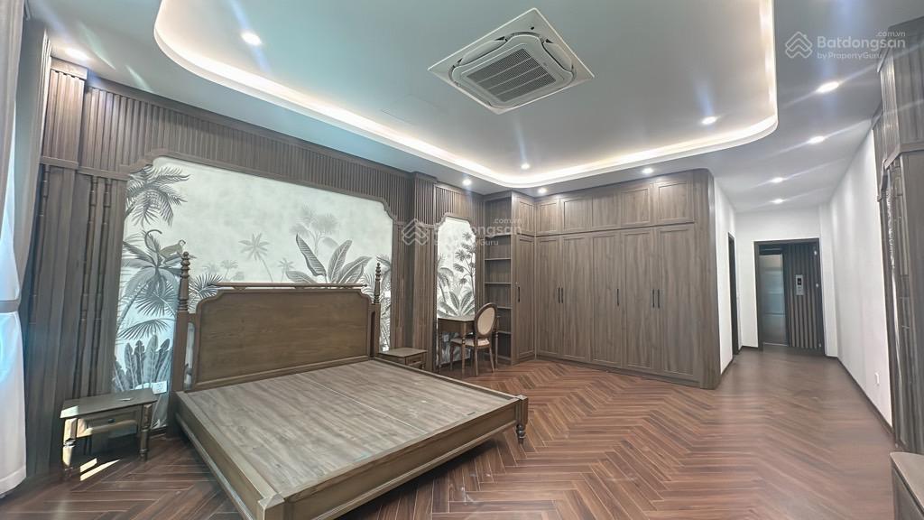 27 tỷ nhà vip gia thụy, quỹ hàng siêu hiếm 120m 6 tầng gara ô tô thang máy.