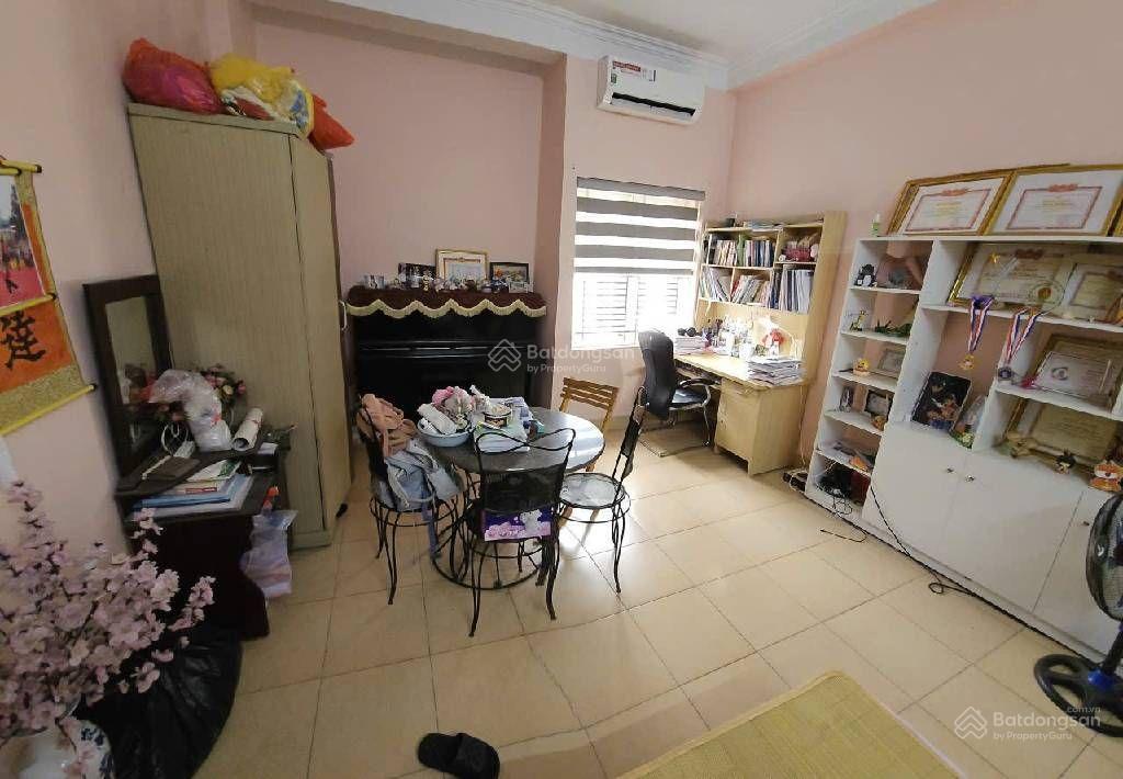 Hơn 5 tỷ tìm nhà trâu quỳ phân lô, ô tô tránh, khu dân trí cao. còn chờ gì nữa?