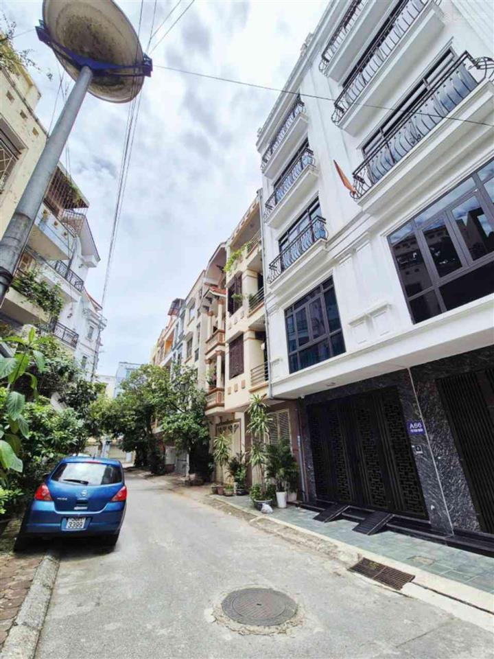 27 tỷ nhà vip long biên, phân lô vỉa hè 100m 8 tầng full nội thất, gara ô tô,