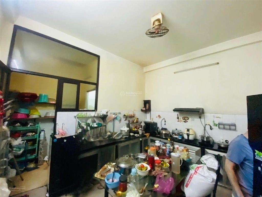 Có phòng ngủ trệt, có 10 phòng cho thuêmua ở hay dòng tiền thì căn 100m2 4 tầng ngvăn nghi đều ok