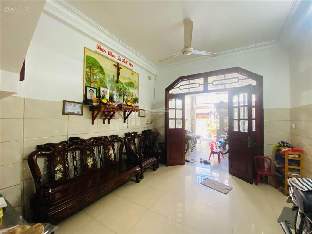 81m2 chỉ 7 tỷ, 3 tầng  gần hẻm xe hơi, sổ vuông a4, có phòng ngủ trệt, pháp lý chuẩn