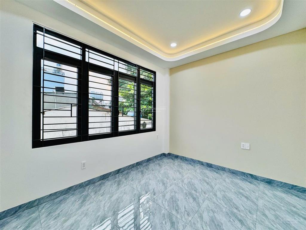 3 tầng mới cứng  ngay lotte mart nguyễn văn lượng  full nội thất chỉ 5,7 tỷ