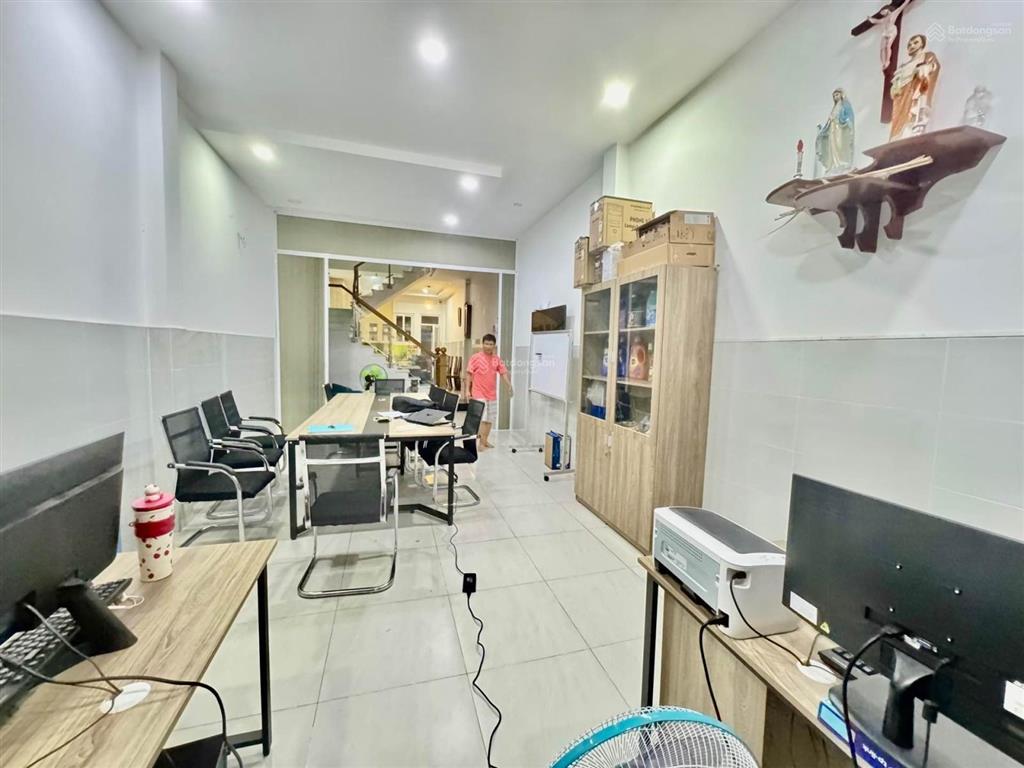 Khủng 92m2 chỉ 8.5 tỷ  lê đức thọ  3 tầng btct mới đẹp  xe hơi ngủ trong nhà