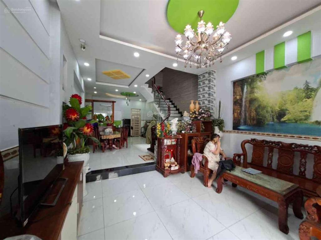 Nhà xe tải thông  4 tầng btct kiên cố  siêu thoáng  dt tích khủng 88m2 chỉ 8,3 tỷ thương lượng