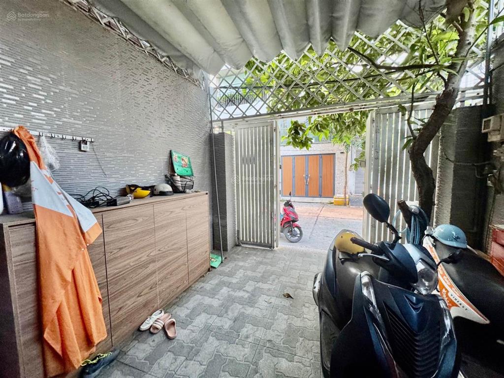 Đường trước nhà 9m  xe hơi ngủ trong nhà  lê đức thọ  an hội tây