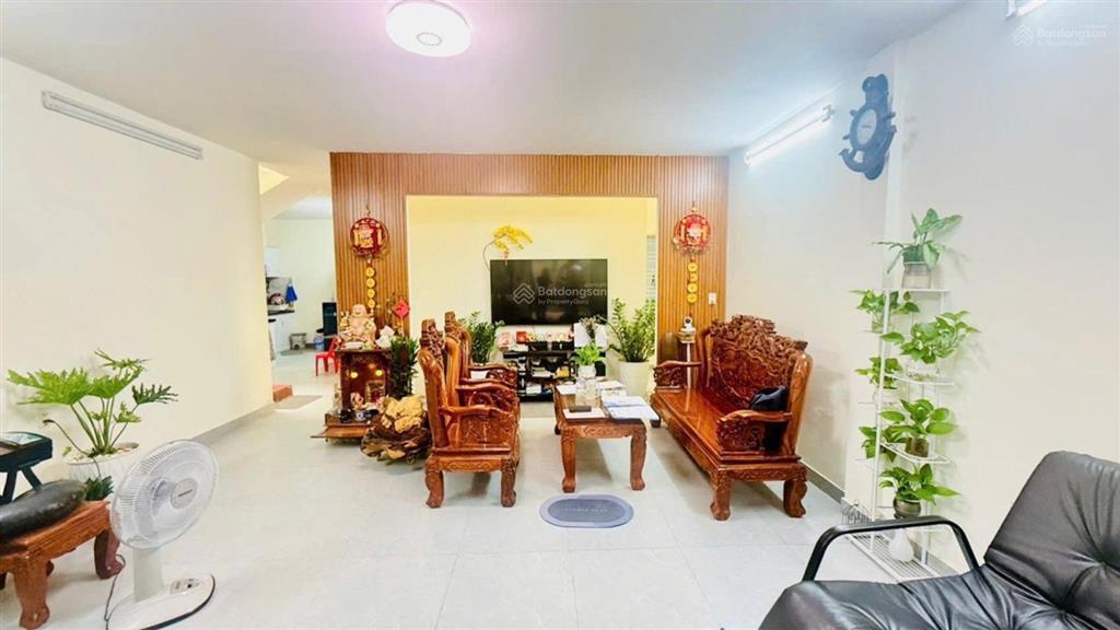 Thống nhất  diện tích khủng 90m2  7,6 tỷ thương lượng  nở hậu tài lộc ngang lớn 5,6m
