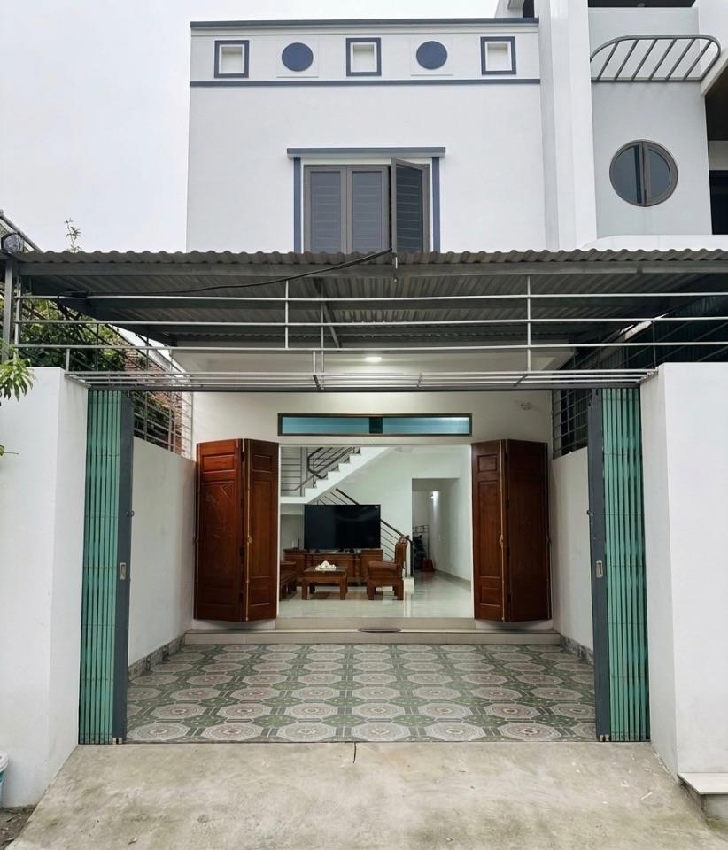 BÁC SĨ BÁN ĐẤT + NHÀ 2 TẦNG 200M2, TRUNG TÂM DU LỊCH LÕI THỊ TRẤN THANH THỦY, RẺ NHẤT KHU VỰC, CÁCH ĐẢO NGỌC XANH 200M 