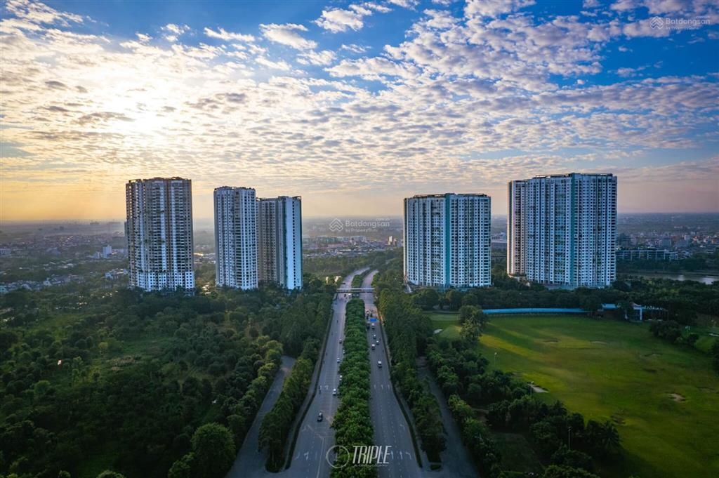 Cực hiếm căn góc park 2 có thang máy riêng, view sân golf tầng trung view siêu đẹp, giá 12 tỷ