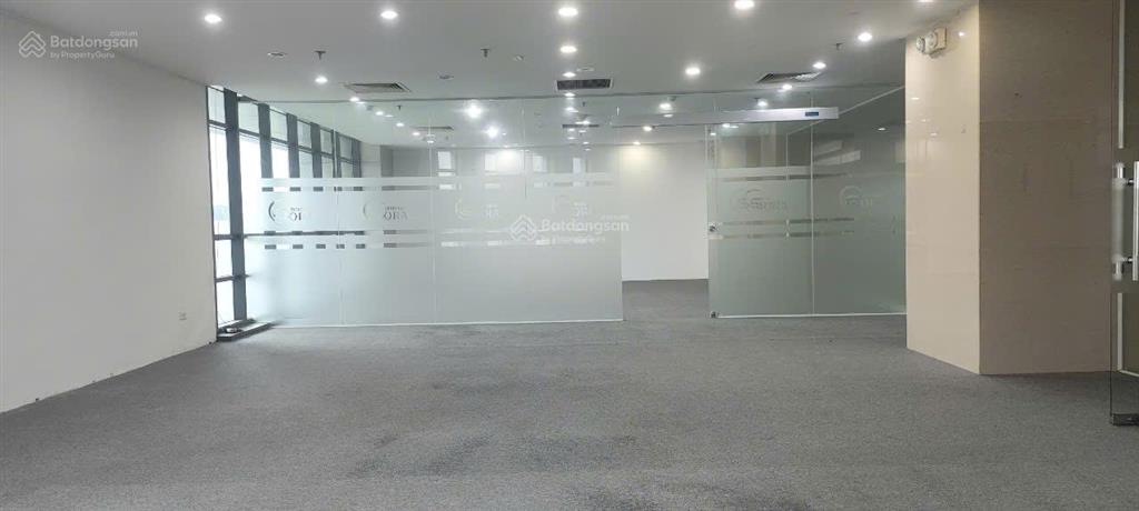 Cho thuê văn phòng tại handico tower, 90 triệu, 250m2