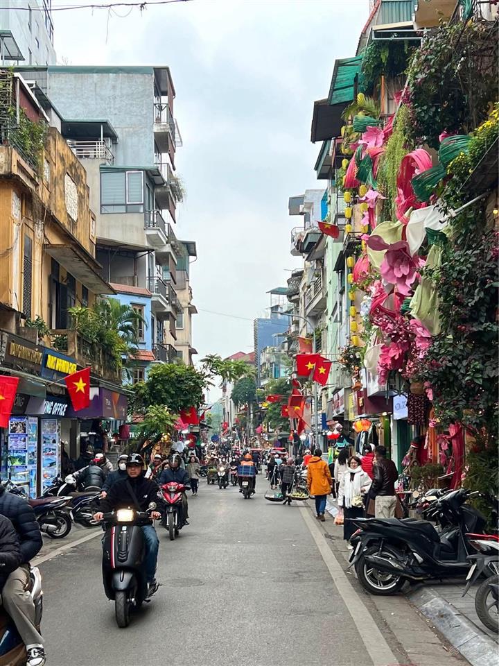 Mặt phố đinh liệt  hàng hiếm giữa lõi phố cổ