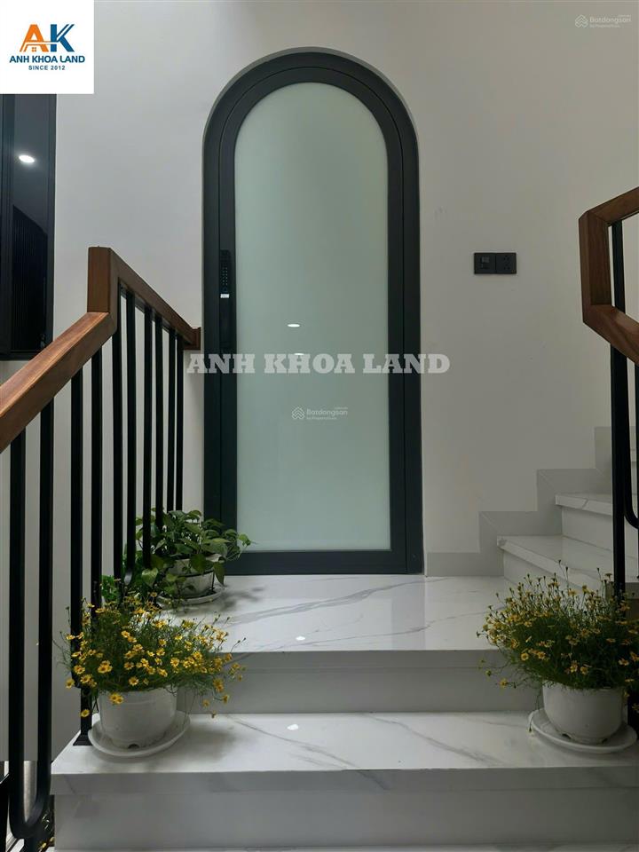 Chủ cần bán nhan nhà hẻm xe hơi , dt85m2 ,4pn , 6wc nhà mới xây nội thất thiết kế cao cấp