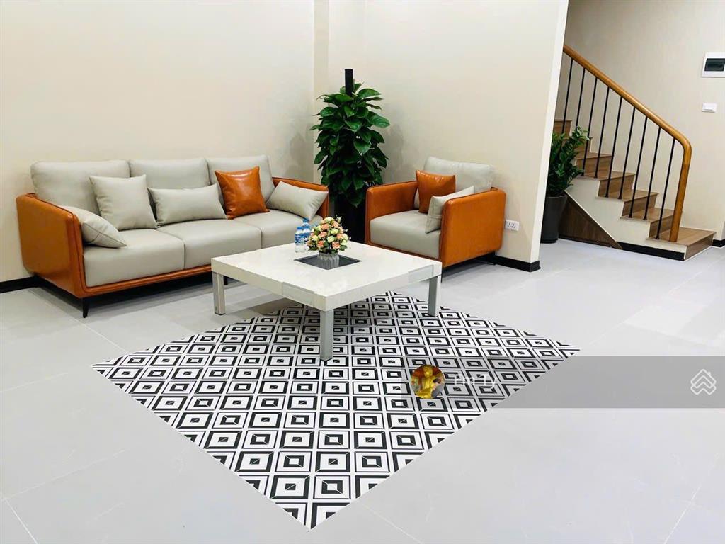 Chính chủ bán nhà kiến hưngdân xâytặng full nội thấtcông viên 100hangõ thôngdt 40m2giá 7 tỷ1