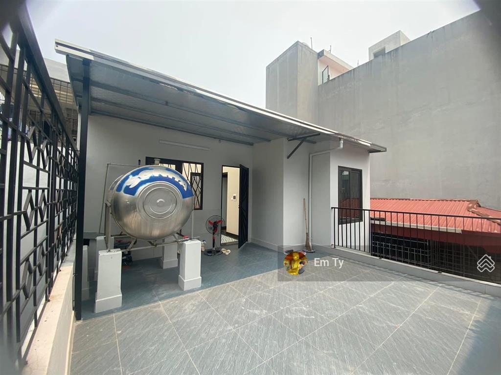 Chính chủ bán nhà kiến hưngdân xâytặng full nội thấtcông viên 100hangõ thôngdt 40m2giá 7 tỷ1