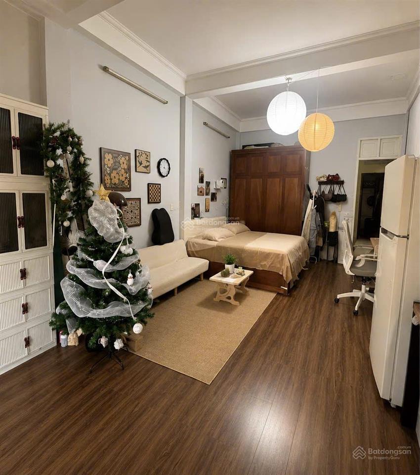 Bán nhà đống đa  tt nhiều tiện ích  mặt phố  oto tránh  lô góc  qh ổn định