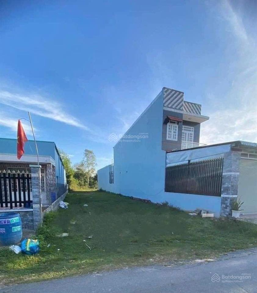 Chính chủ cần bán lô đất mặt tiền đường nhựa tân an hội , 122,7m2 full thổ cư 1,2 tỷ sổ hồng riêng