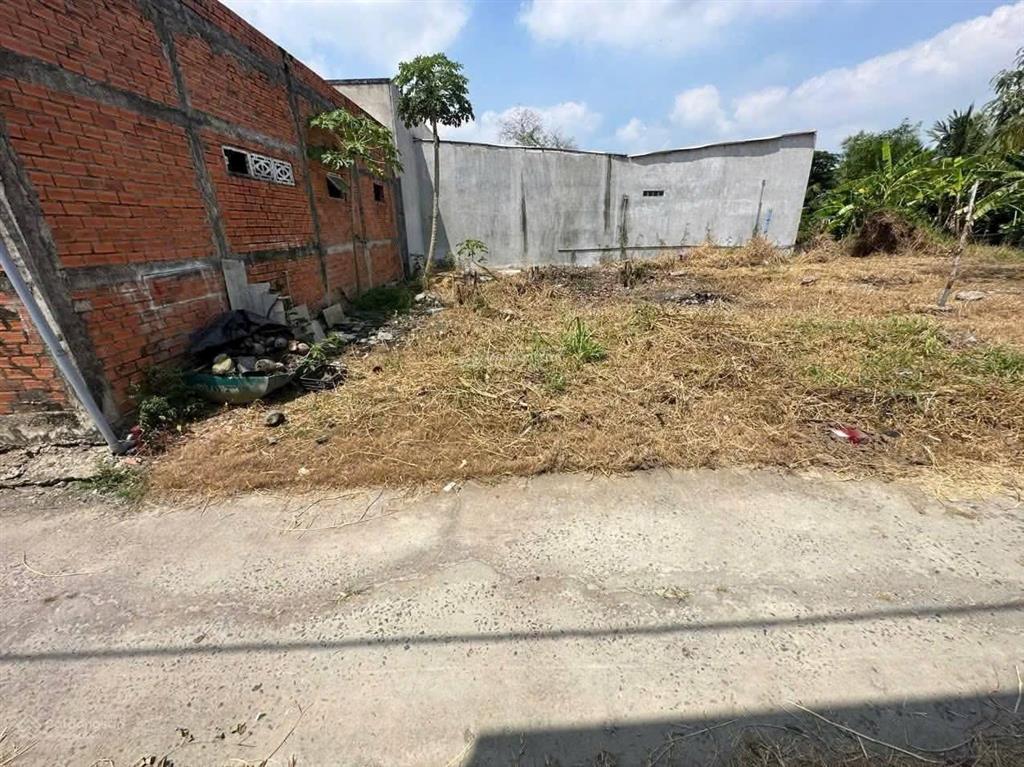 Chuyển nơi sinh sống , cần bán luôn lô đất mặt tiền đường nhựa tân an hội.162m2 1,3tỷ sổ hồng riêng
