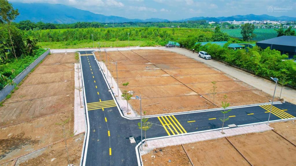 Chính chủ bán gấp đất liền kề công viên khoáng nóng windham thanh thủy. 100m2 full thổ cư
