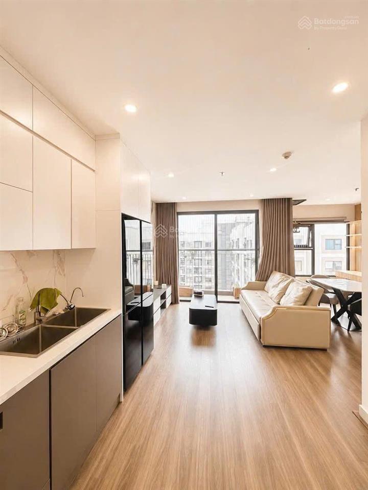 Cho thuê gấp căn hộ 2pn , 2wc , 80m2 tại hdi tây hồ , full nội thất , vào ở ngay