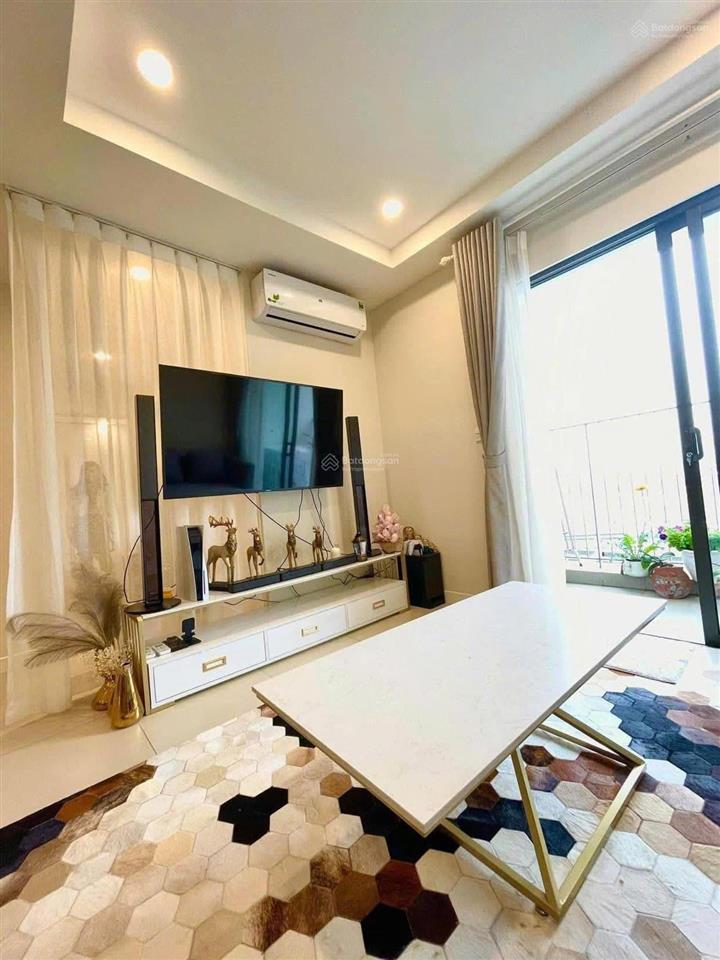 Em cần cho thuê gấp căn hộ 2n kosmo, 14 triệu/tháng