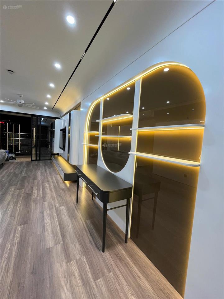 Cần cho thuê nhanh căn hộ 2n 2vs the nine phạm văn đồng full nội thất 76m2 giá 18tr/th