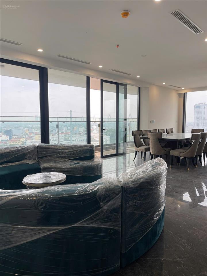 Cho thuê căn hộ cao cấp sunshine golden river 2n 2vs full đồ, diện tích 123m2 giá 22tr/th