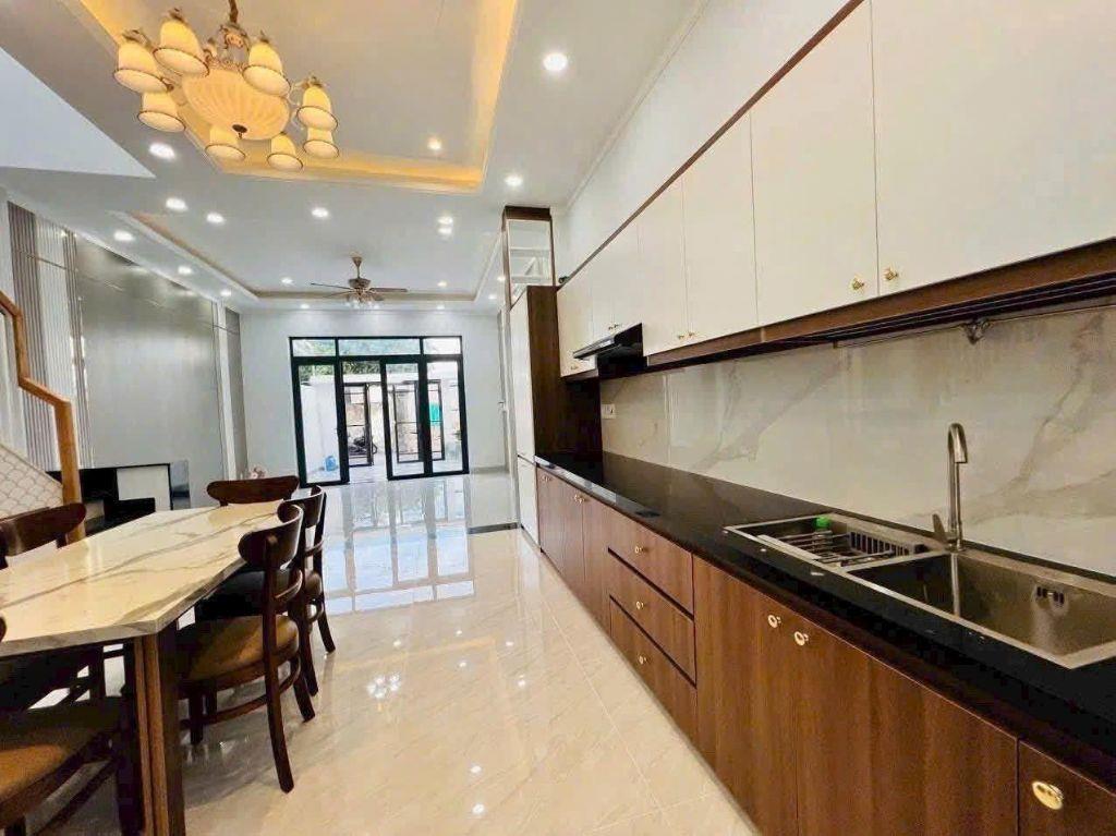 🔥🔥SIÊU PHẨM 1 TRỆT 1 LẦU 3PN 3WC NGAY TRUNG TÂM BÌNH DƯƠNG CHỈ 2TỶ530 TRIỆU🔥🔥