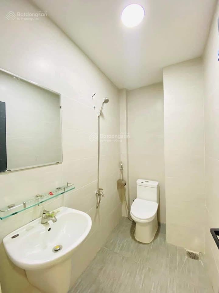 Bán nhà an phú đông, q.12 diện tích 60m2 giá 5tỷ 200triệu đang cho thuê 23tr/tháng, sổ hồng riêng