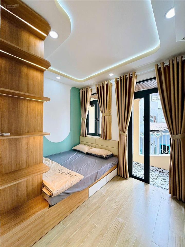 Bán nhà hẻm xe hơi võ văn tần, q. 3, giá 4tỷ2 diện tích 70m2, đang cho thuê 26tr/th, sổ hồng riêng