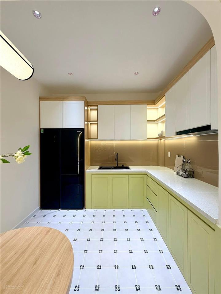 Bán gấp nhà giá sốc, hẻm nguyễn thị minh khai, p. sài gòn,giá 3tỷ5 62,8m2.đang cho thuê 28tr/th,shr