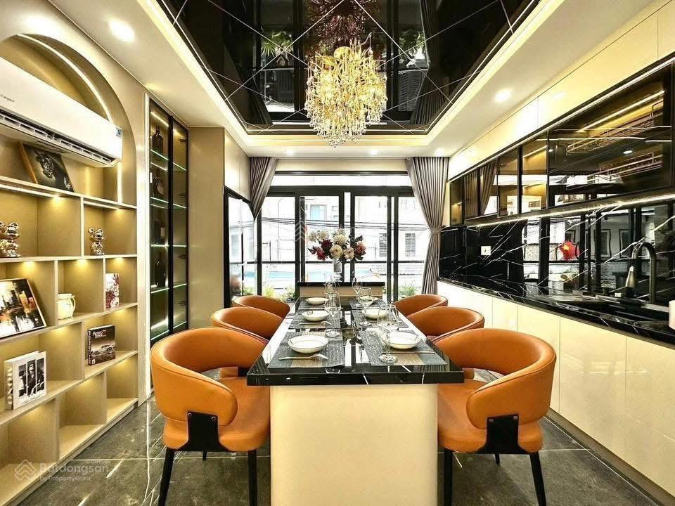 Cần đi nhanh nhà hẻm nguyễn gia trí, q. bình thạnh. diện tích 56,7m2, đang cho thuê 28tr, shr