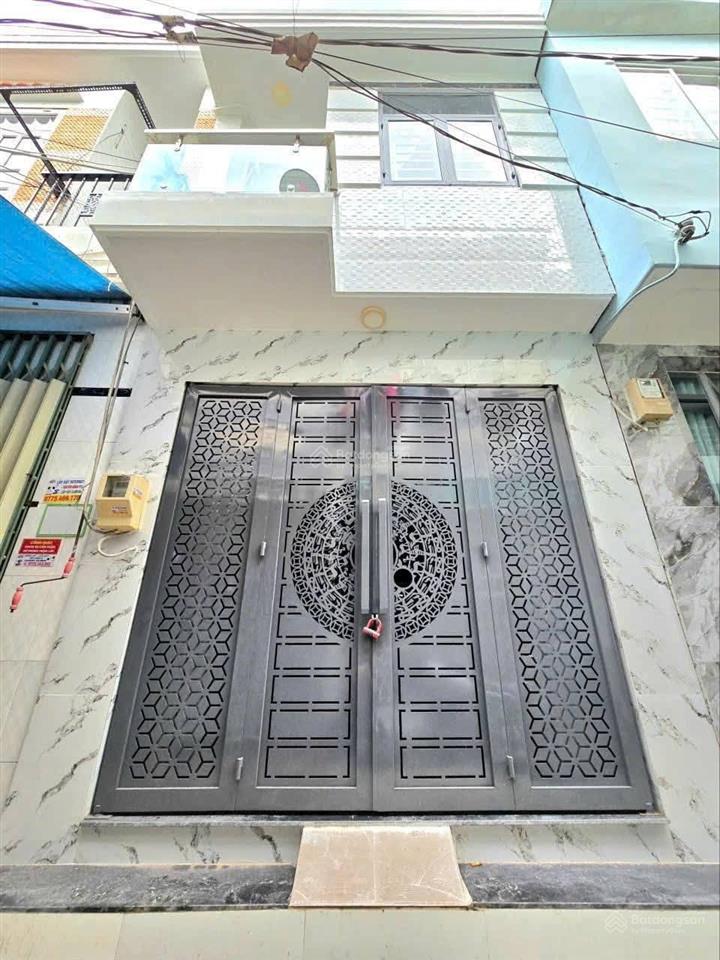 Ngay chân cầu tham lương  45m2 công nhận đủ ko qh  gần nhà ga t3  kcn tân bình  emart 2