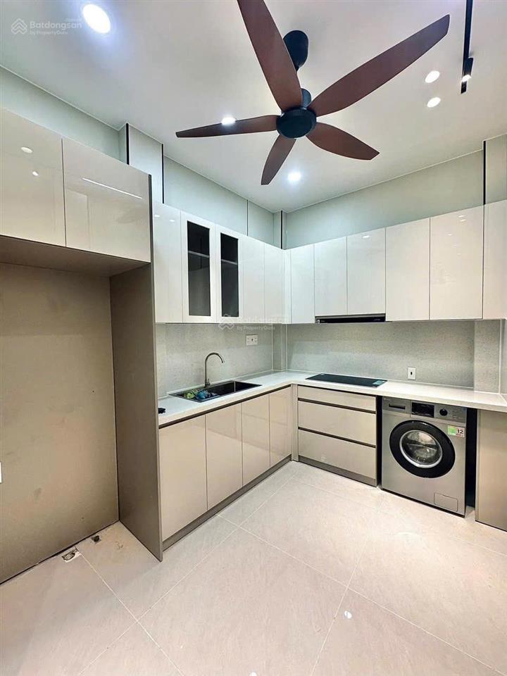 Ngay chân cầu tham lương  45m2 công nhận đủ ko qh  gần nhà ga t3  kcn tân bình  emart 2