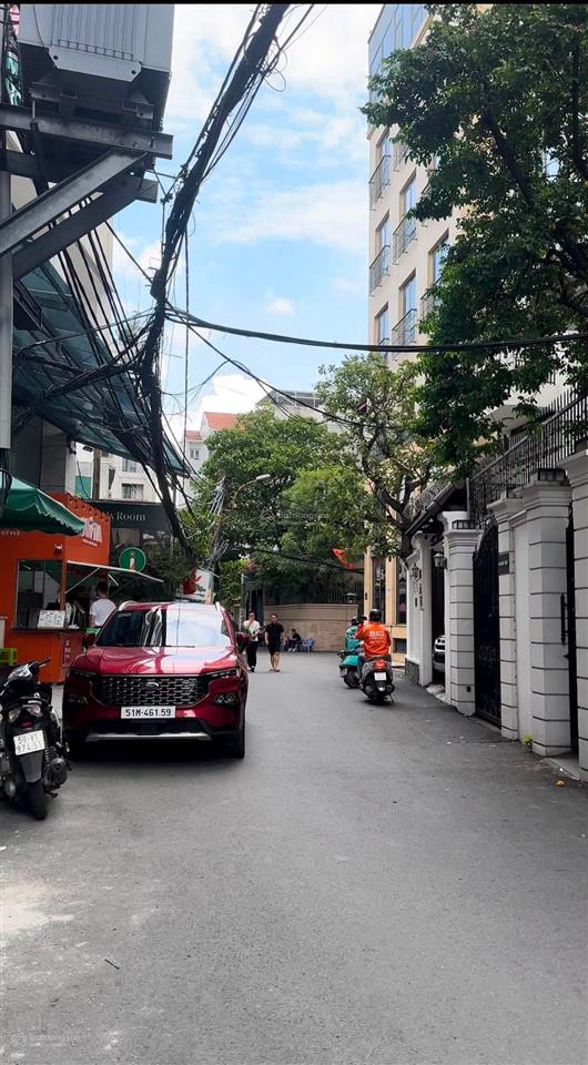 Bán nhà tân bình cạnh big c trường chinh 3 tầng 65 m2 giá 6 tỷ